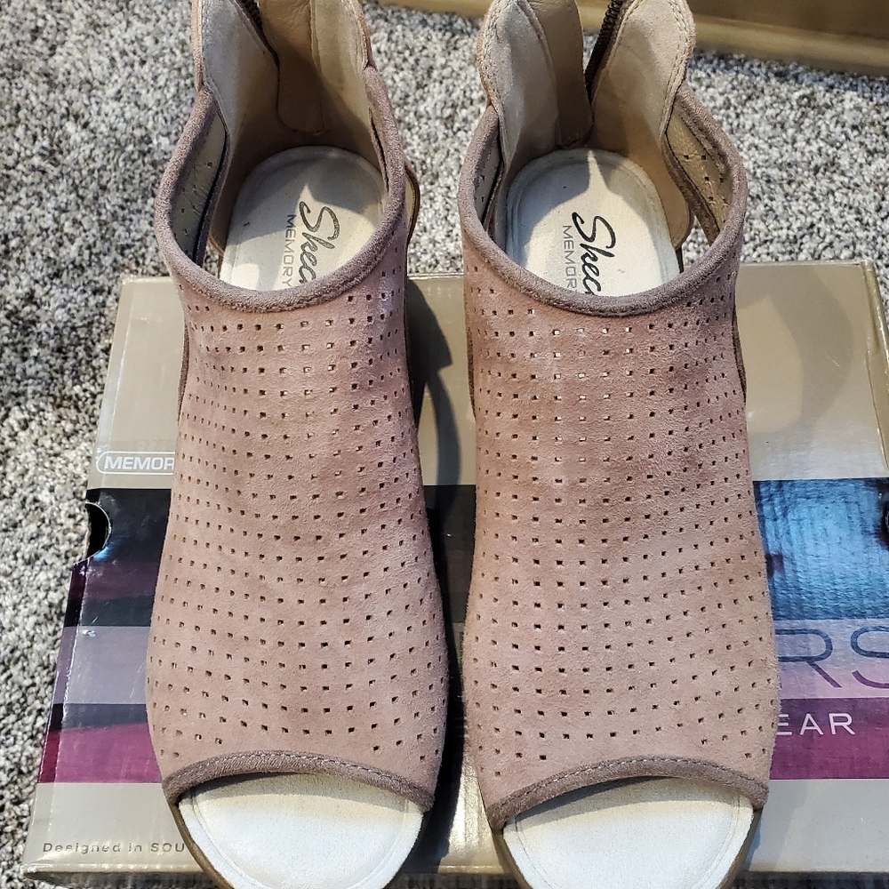 Skechers Beehive Parallel Bottom